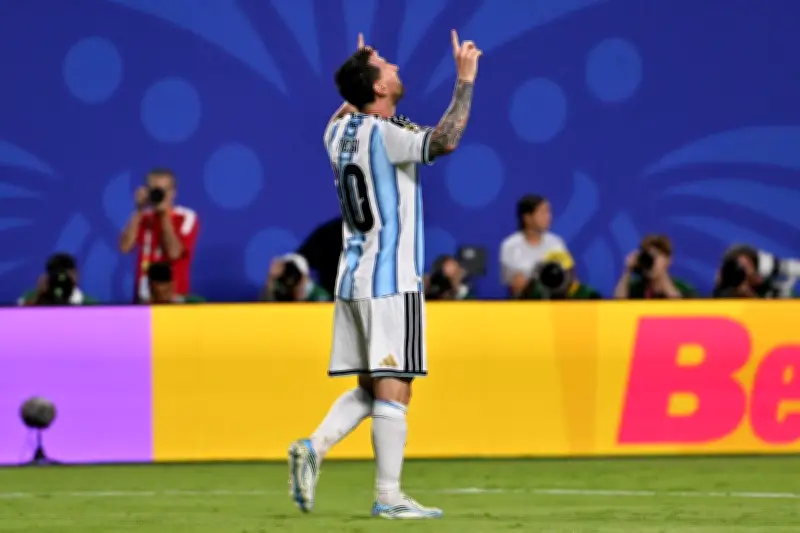 Messi brilla con hat-trick en debut de Argentina en Mundial 2026