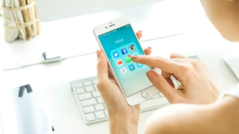 Meta refuerza seguridad de menores en Instagram, Facebook y Messenger