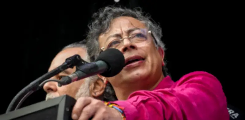MOE rechaza injerencia de Petro en campaña de Cepeda y pide renuncia