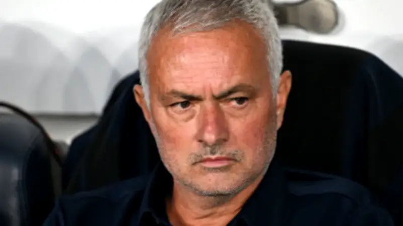 Mourinho acepta oferta del Real Madrid; Benfica confirma pago de cláusula