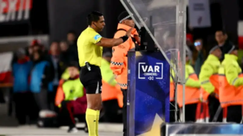 Nuevas reglas del VAR y cambios en el Mundial 2026: lo que debes saber