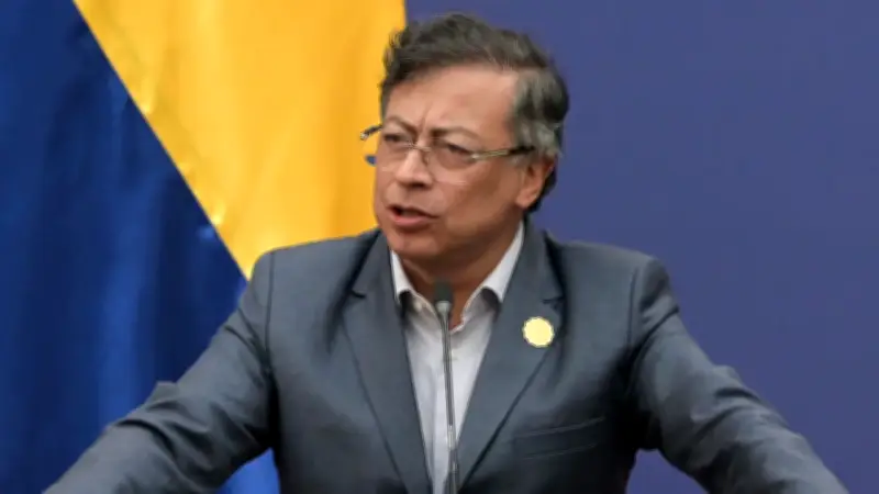 Petro destaca reducción de pobreza y desigualdad en Colombia
