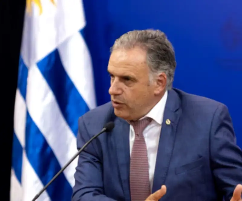 Presidente Orsi explica compra de camioneta con descuento de US$25.000