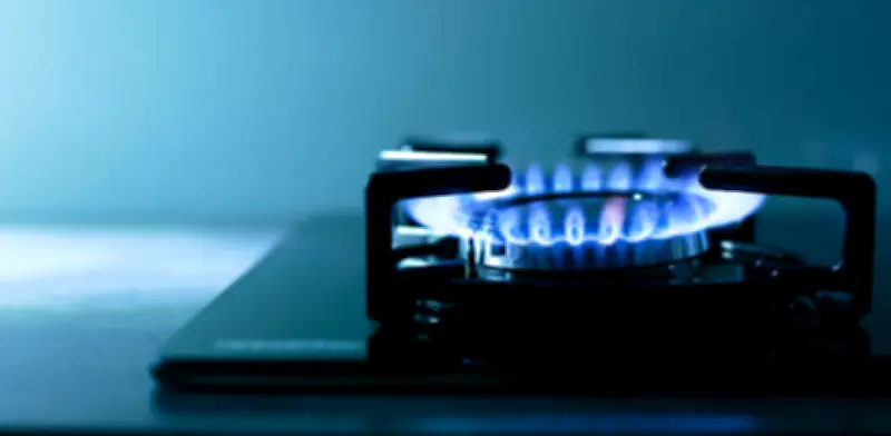 Producción de gas en Colombia cae 21,77% en abril y petróleo retrocede