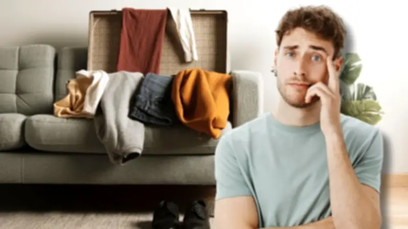 Psicología detrás de la silla con ropa: ¿desorden o estrés?