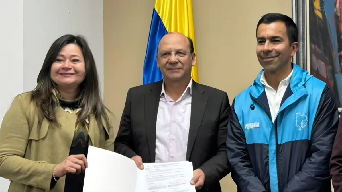 Pulso entre Galán, Rey y Mintransporte por el Regiotram del Norte