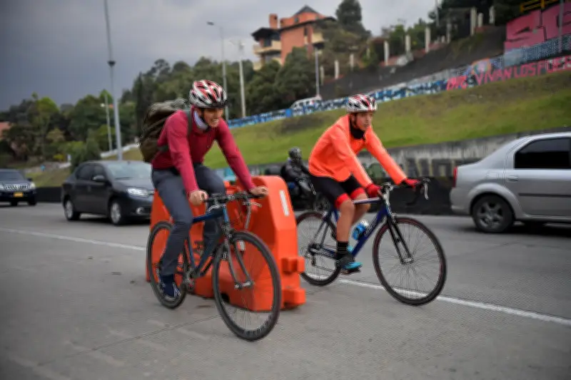 Recorre Bogotá en bicicleta: 5 paradas imperdibles en la capital