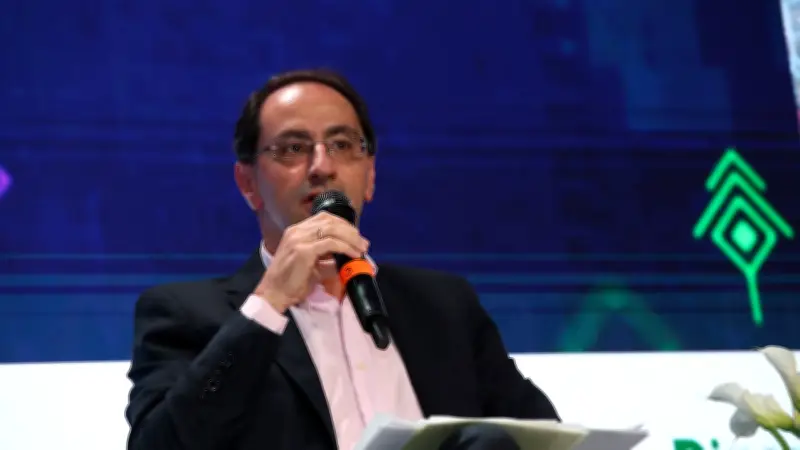 Restrepo: Ecopetrol pasó de ser joya a "enjuta lagartija"