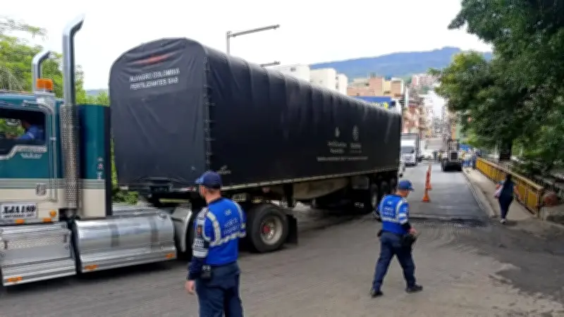 Restricción vehicular en puente Rojas Pinilla de San Gil por obras