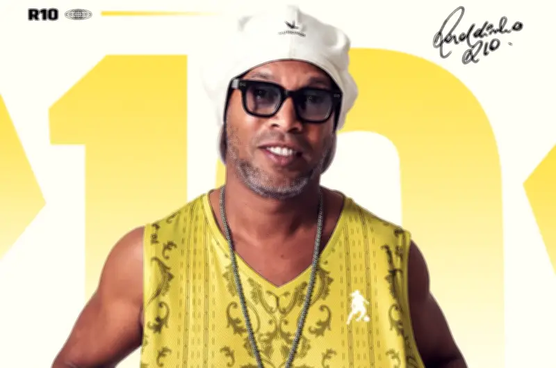 Ronaldinho lanza 'Camisa 10', su álbum musical con 44 artistas