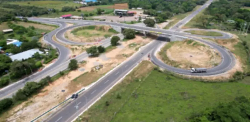 Ruta al Sur activa 21,9 km de doble calzada en el Huila