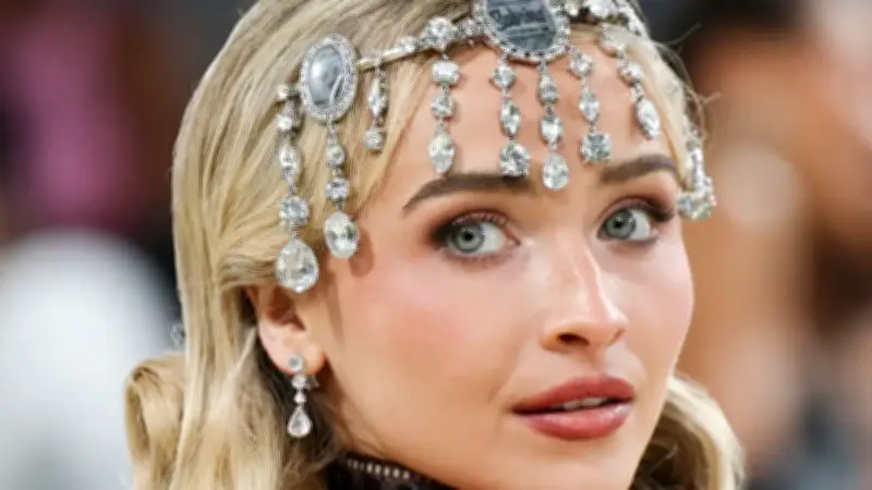 Sabrina Carpenter solicita orden de alejamiento contra presunto acosador