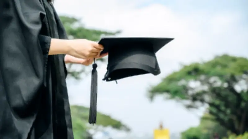 Tiroteo en graduación en California deja un muerto y tres heridos