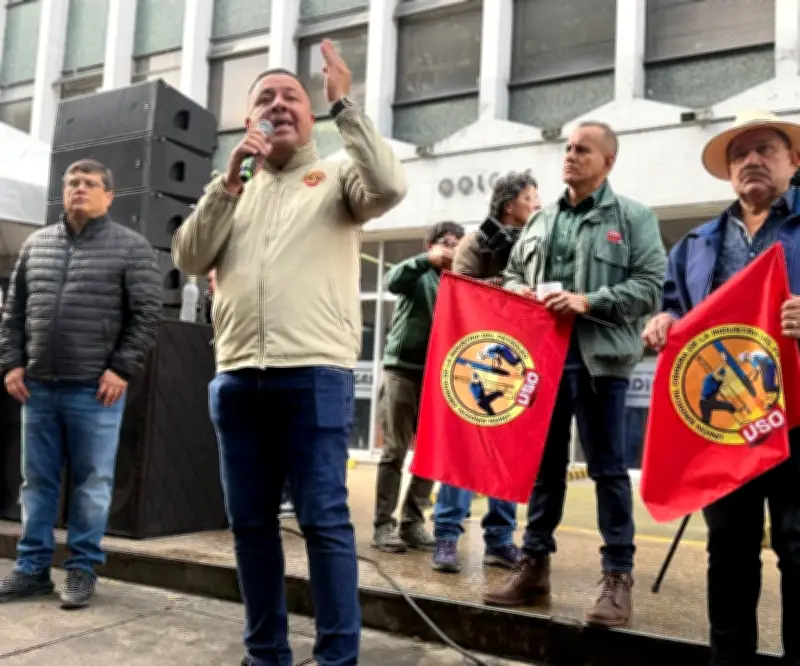 Trabajadores de Ecopetrol inician paro de 24 horas por falta de avances en negociación