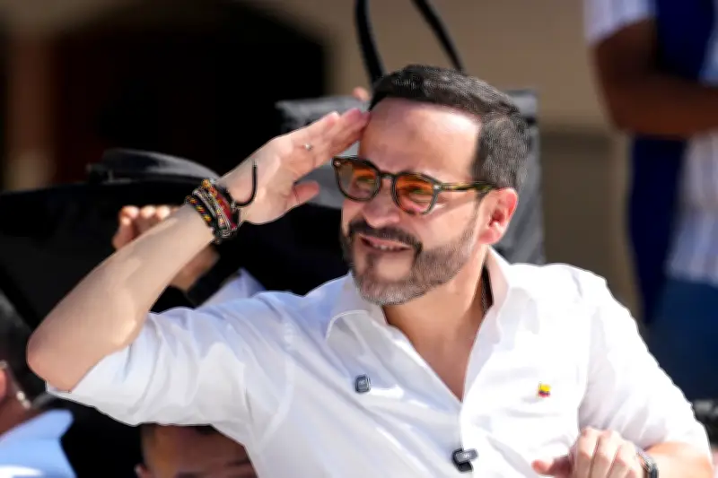Tribunal ordena a De la Espriella retirar publicidad con símbolos patrios