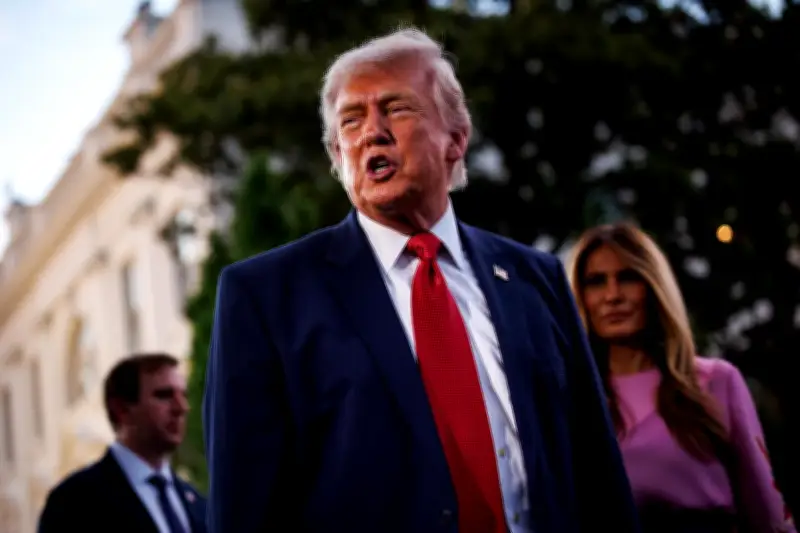 Trump felicita a De La Espriella por su triunfo en primera vuelta en Colombia