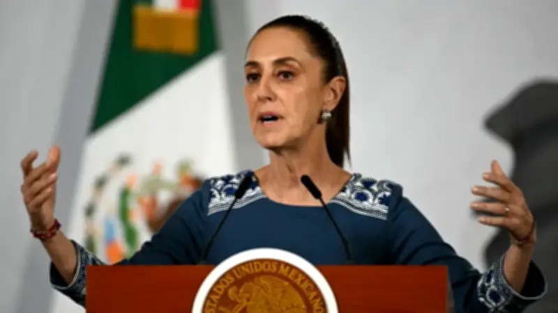 TV Azteca acusa a Sheinbaum de buscar callar voces críticas