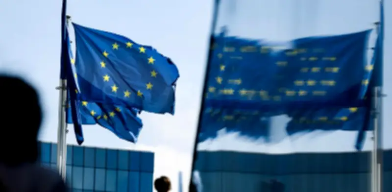 UE da paso clave para negociaciones de adhesión de Ucrania y desafía a Rusia