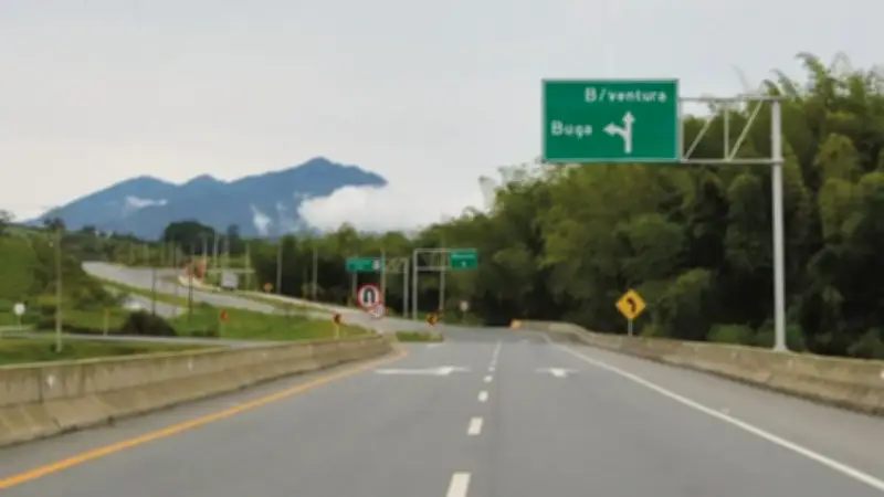 Vehículos de carga sin restricción este viernes en corredor Bogotá-Buenaventura