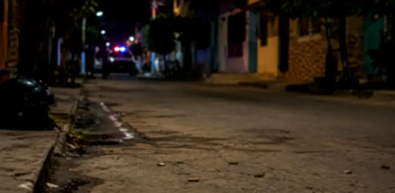 Violenta noche en Cartagena: asesinan a joven en Amberes y balean a dos en La Campiña