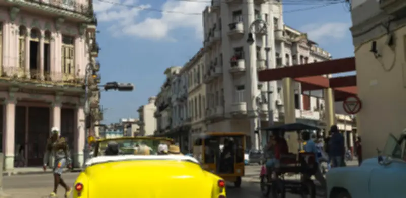 Visa y Mastercard cesan operaciones en Cuba y cuatro grandes hoteleras abandonan la isla
