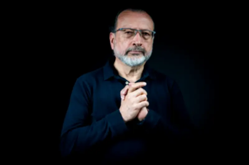 William Ospina: "A los candidatos les toca volverse estadistas"