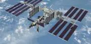 Astronautas de la EEI se refugian en cápsula por reparación rusa de fugas