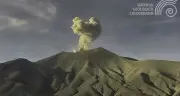 Aumenta emisión de ceniza del volcán Puracé en Colombia: SGC alerta