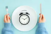 Ayuno intermitente: qué pasa en el cuerpo, beneficios y riesgos