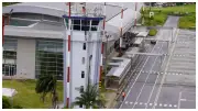 Ceniza volcánica obliga a suspender vuelos en aeropuerto de Popayán, Cauca