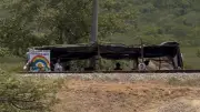 Cerrejón paraliza operaciones por bloqueo en vía férrea