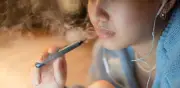 Cigarrillo y vapeadores: experto alerta sobre graves daños pulmonares