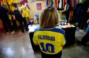 Coleccionistas de 5 países se reúnen en Bogotá por el fútbol y sus historias