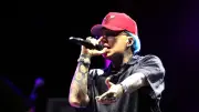 Defensa de Blessd asegura que cantante no participó en secuestro extorsivo