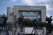 Demanda busca que jueces, no Fiscalía, suspendan órdenes de captura en procesos de paz