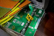 Desmantelan litografía clandestina que producía etiquetas para licor adulterado en Bogotá