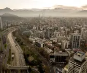 Detención de empleados bancarios reaviva debate sobre secreto bancario en Chile