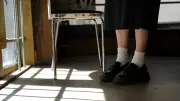 Detienen a docente de escuela militar en Milán por abuso sexual a siete alumnos
