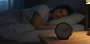 Dormir menos de 6 horas reduce hasta 30% la capacidad cognitiva, según experta