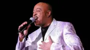Fallece Peabo Bryson, la voz de Disney en 'Aladdín' y 'La Bella y la Bestia'