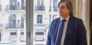 Jaime Bayly anticipa una reñida segunda vuelta entre De la Espriella y Cepeda