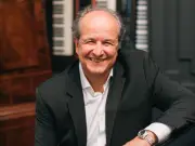Julio Reyes Copello: el pianista que revoluciona la formación musical con Art House Academy