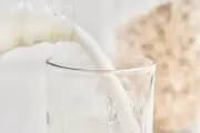 Leche vegetal de marañón, coco y avena: receta saludable y fácil