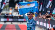 Lina Raga y Mateo Bustos ganan el primer Ironman 70.3 en Barranquilla