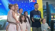 Lorelei Tarón lanza libros infantiles inspirados en la niñez de Falcao
