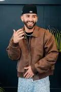 Manuel Turizo lanza 'Apambichao': su quinto álbum entre homenajes y colaboraciones