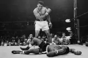 Muhammad Ali noquea a Sonny Liston: el nacimiento de una leyenda