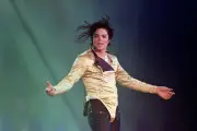 Netflix estrena docuserie 'Michael Jackson: El veredicto' sobre el juicio de 2005