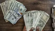 OCDE alerta sobre desequilibrios económicos globales y urge cooperación