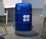Opep+ acuerda cuarto aumento de producción de petróleo en julio